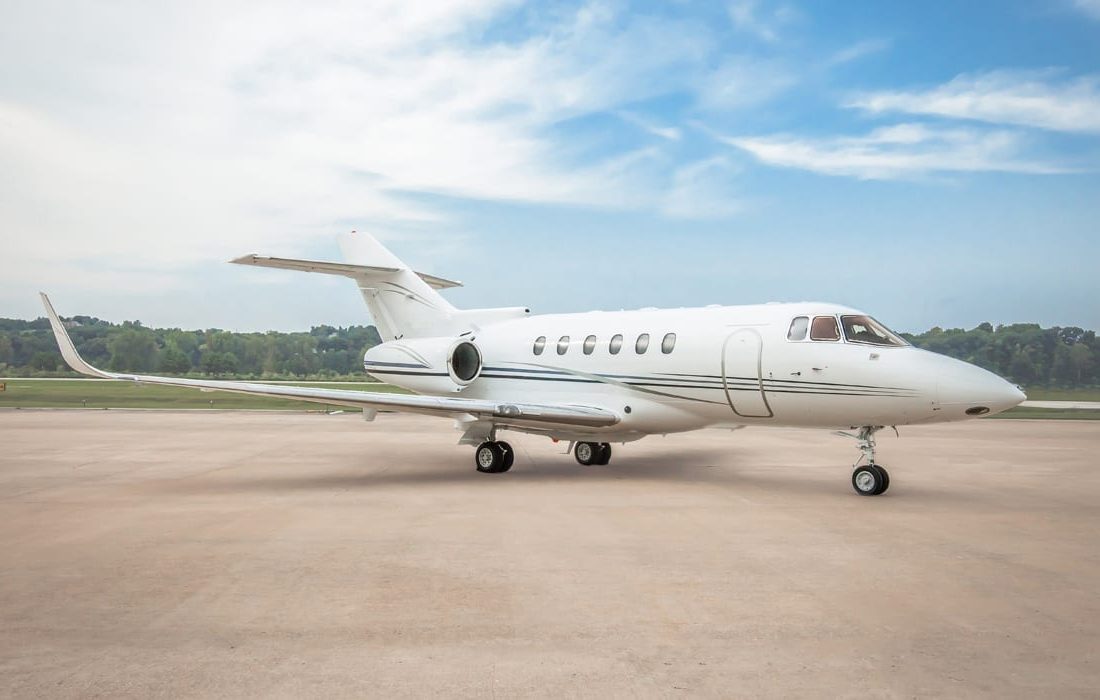 Hawker 800XP private jet categories