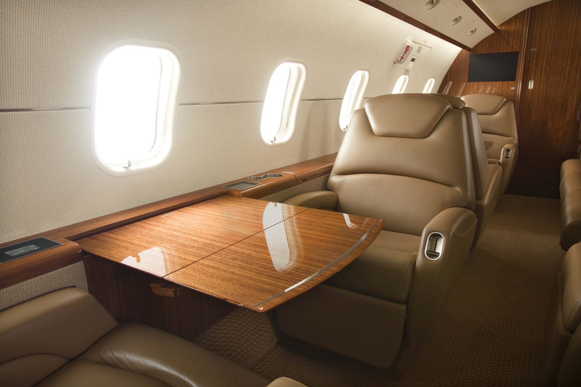 Challenger 300 Interior 2