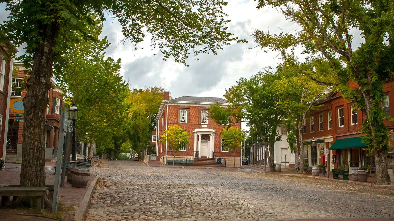 Fly private to Nantucket