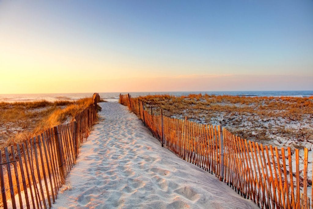 Fly private to the Hamptons