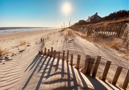 Fly private to the Hamptons