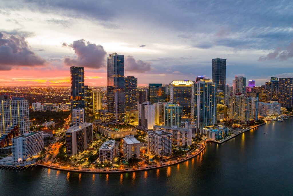 fly private to miami
