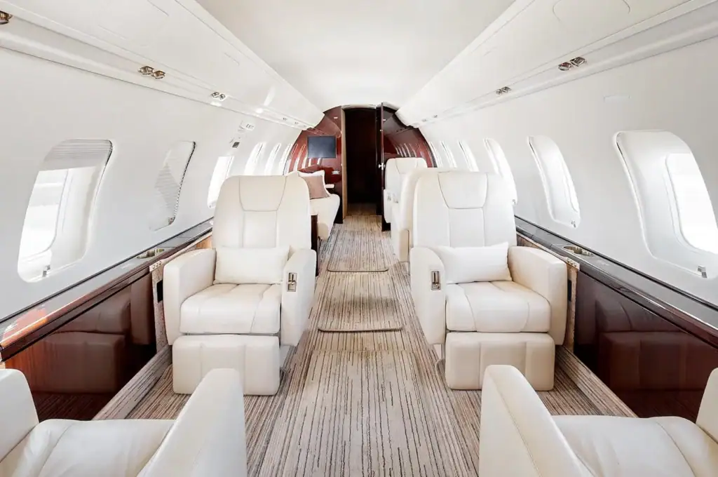 Jet Card vs Charter: A 2026 Comparison Guide