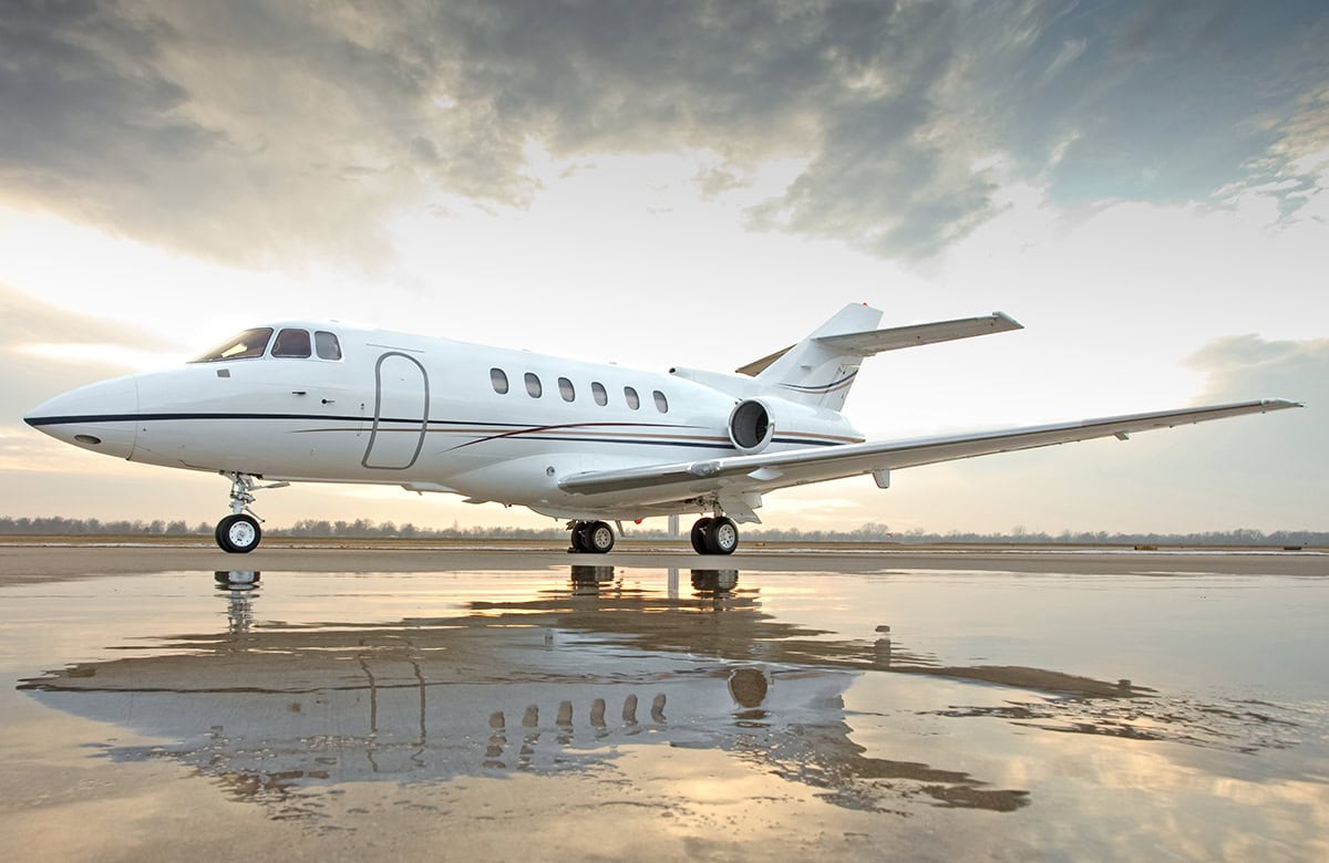 charter hawker 800 xp