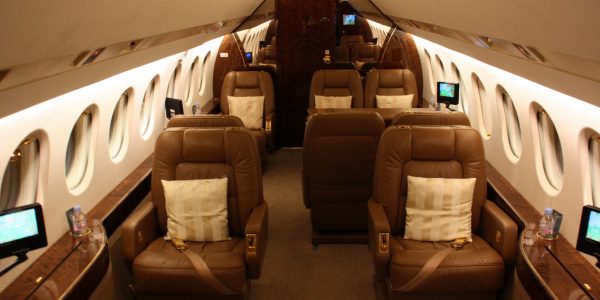 Dassault Falcon 2000 interior