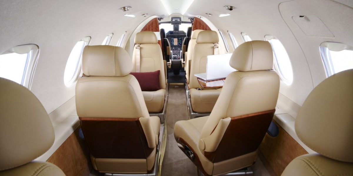 Embraer Phenom 300 cabin